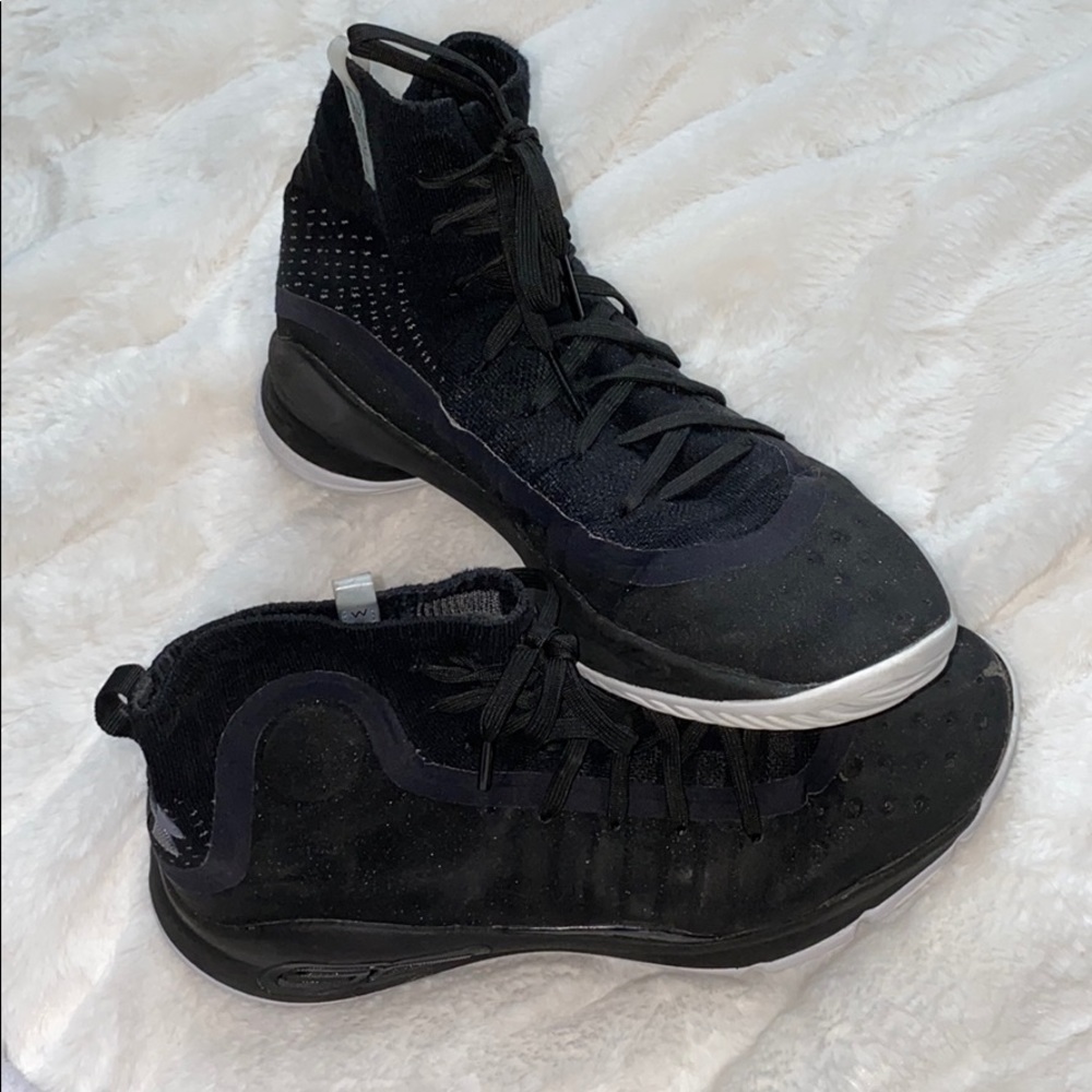 Curry 3 basketball shoes
